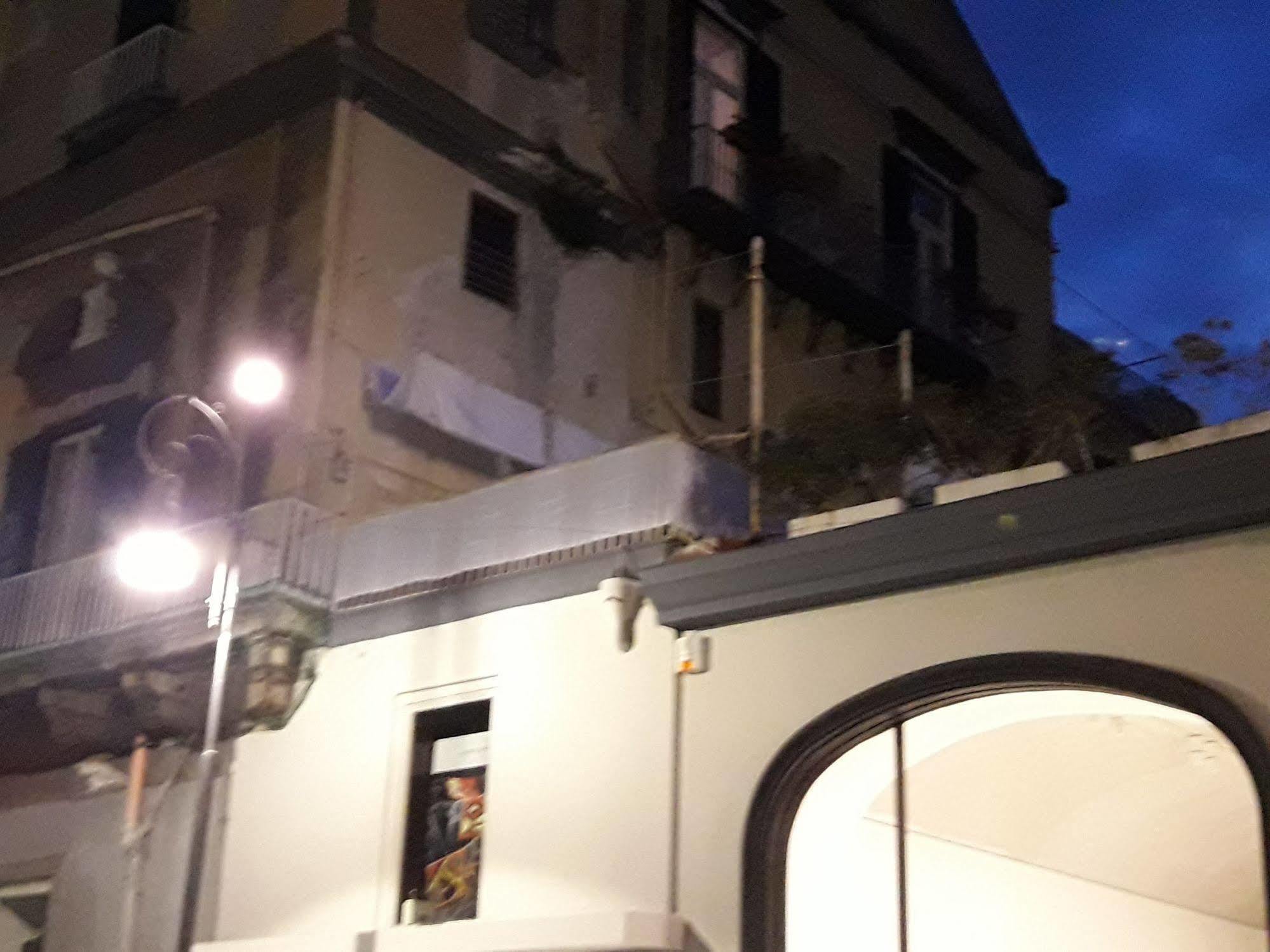 B&B Palazzo Satriano Naples Exterior photo